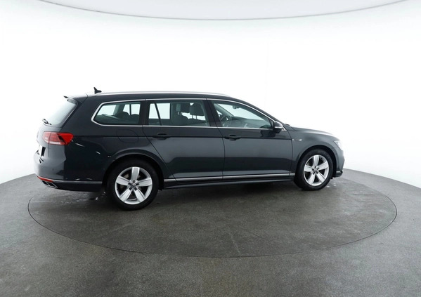 Volkswagen Passat cena 118800 przebieg: 108133, rok produkcji 2020 z Rybnik małe 781